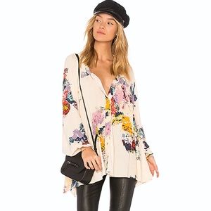 🌸FREE PEOPLE🌺 Meadow Lark Button Down